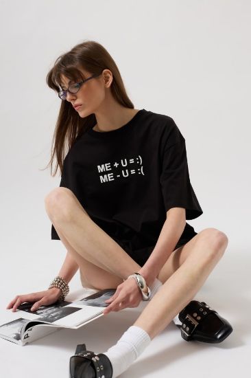 Kabartma Baskılı T-Shirt resmi